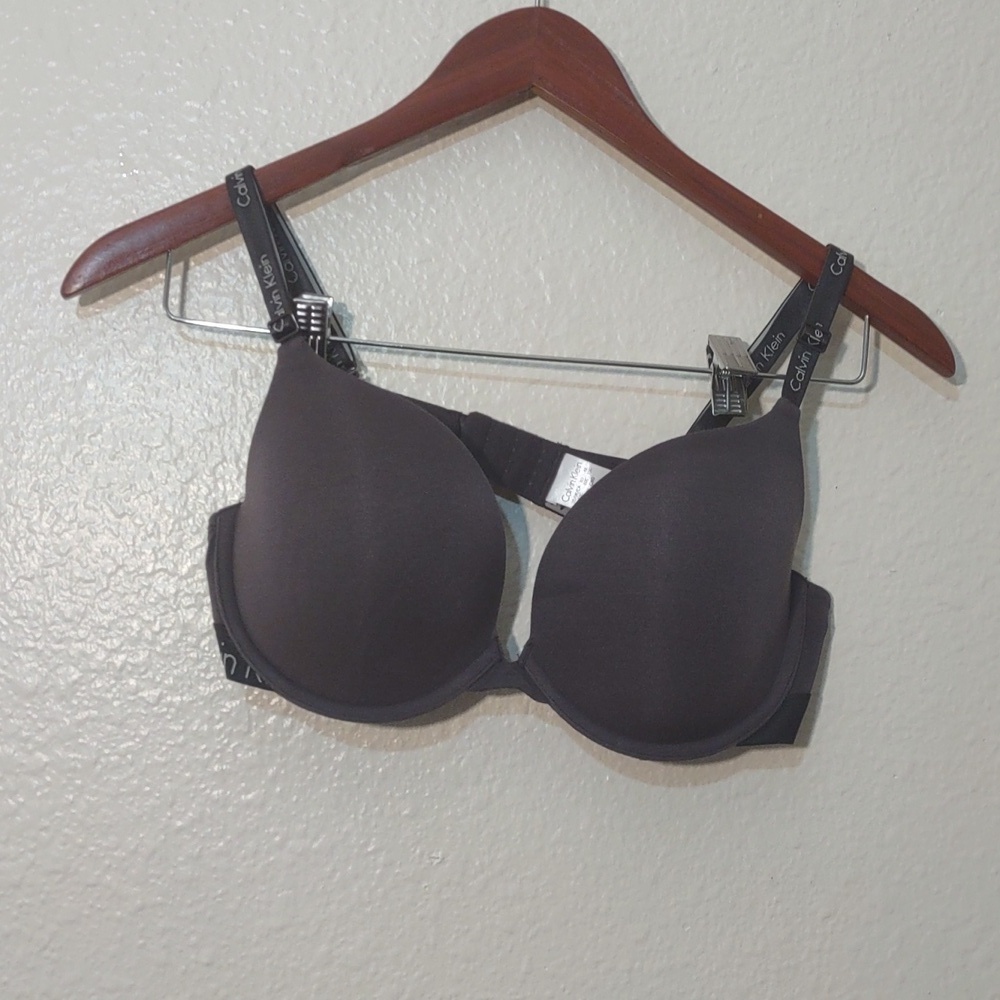 SLIGHTLY USED CALVIN KLEIN DARK GRAY BRA SIZE 36C